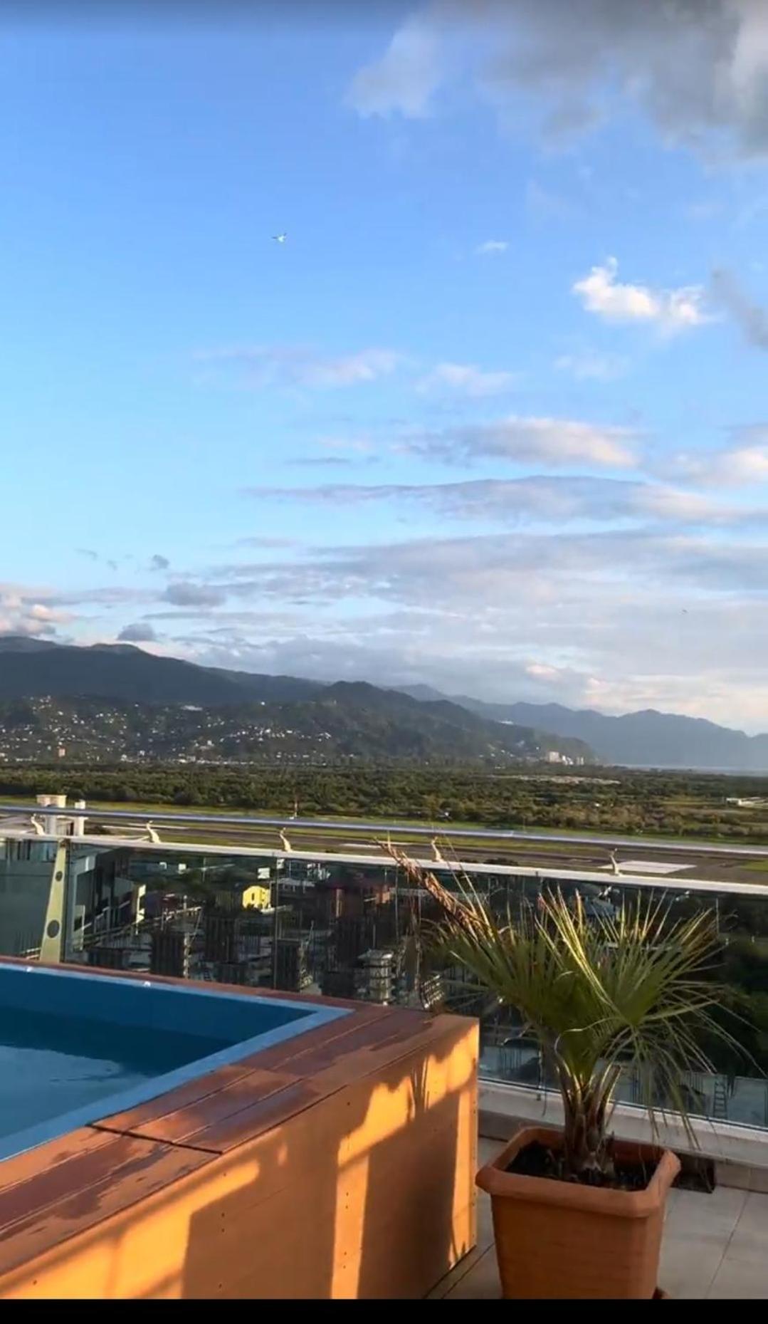 Sunrise Apart-Hotel Batumi Luaran gambar