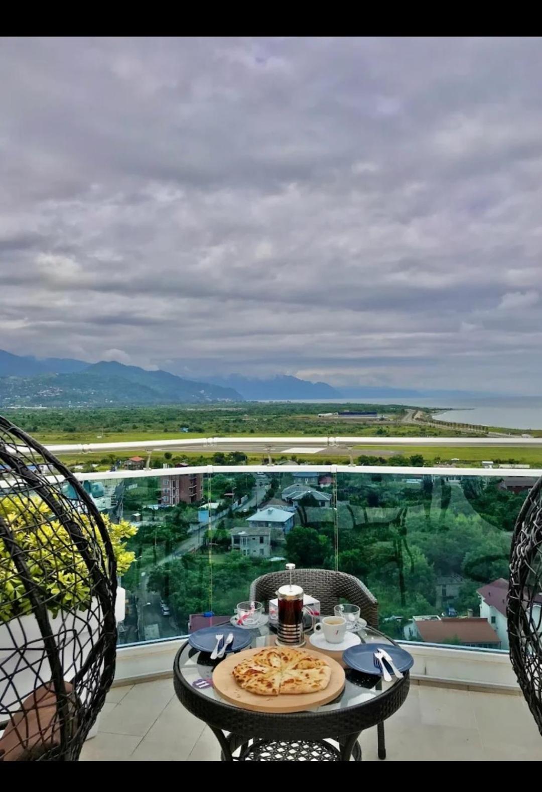 Sunrise Apart-Hotel Batumi Luaran gambar